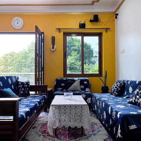 Happy Moon Homestay Aldona Esterno foto