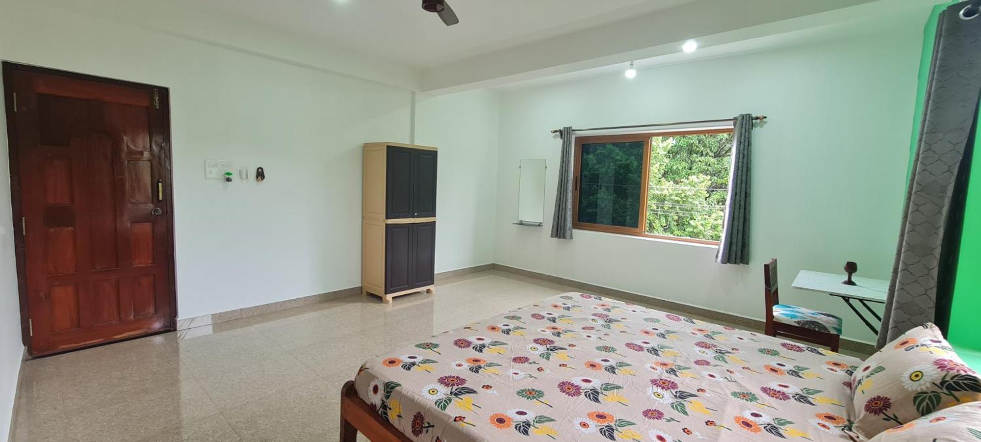 Happy Moon Homestay Aldona Esterno foto